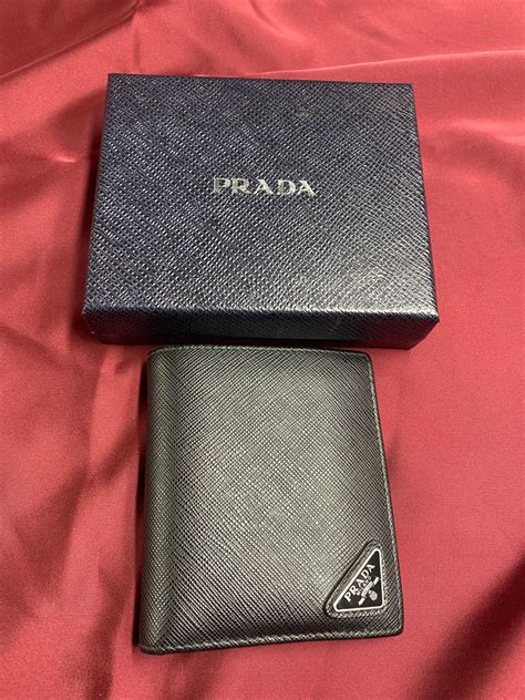 prada wallet box